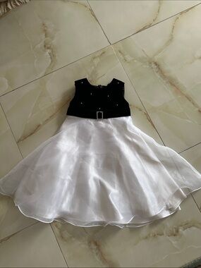 Bonnie Jean Black and White Tulle Party Dress with Rhinestone Belt